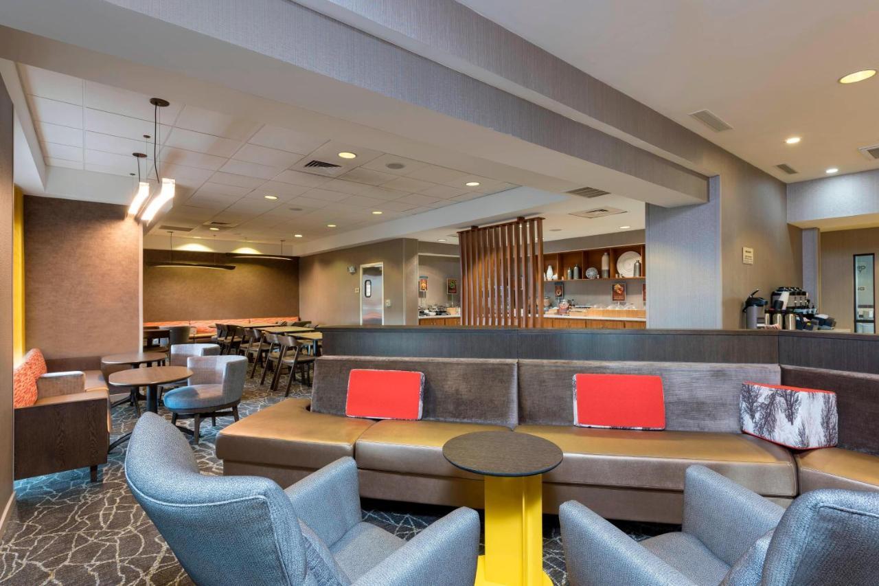 Hotel Springhill Grand Rapids North 3*