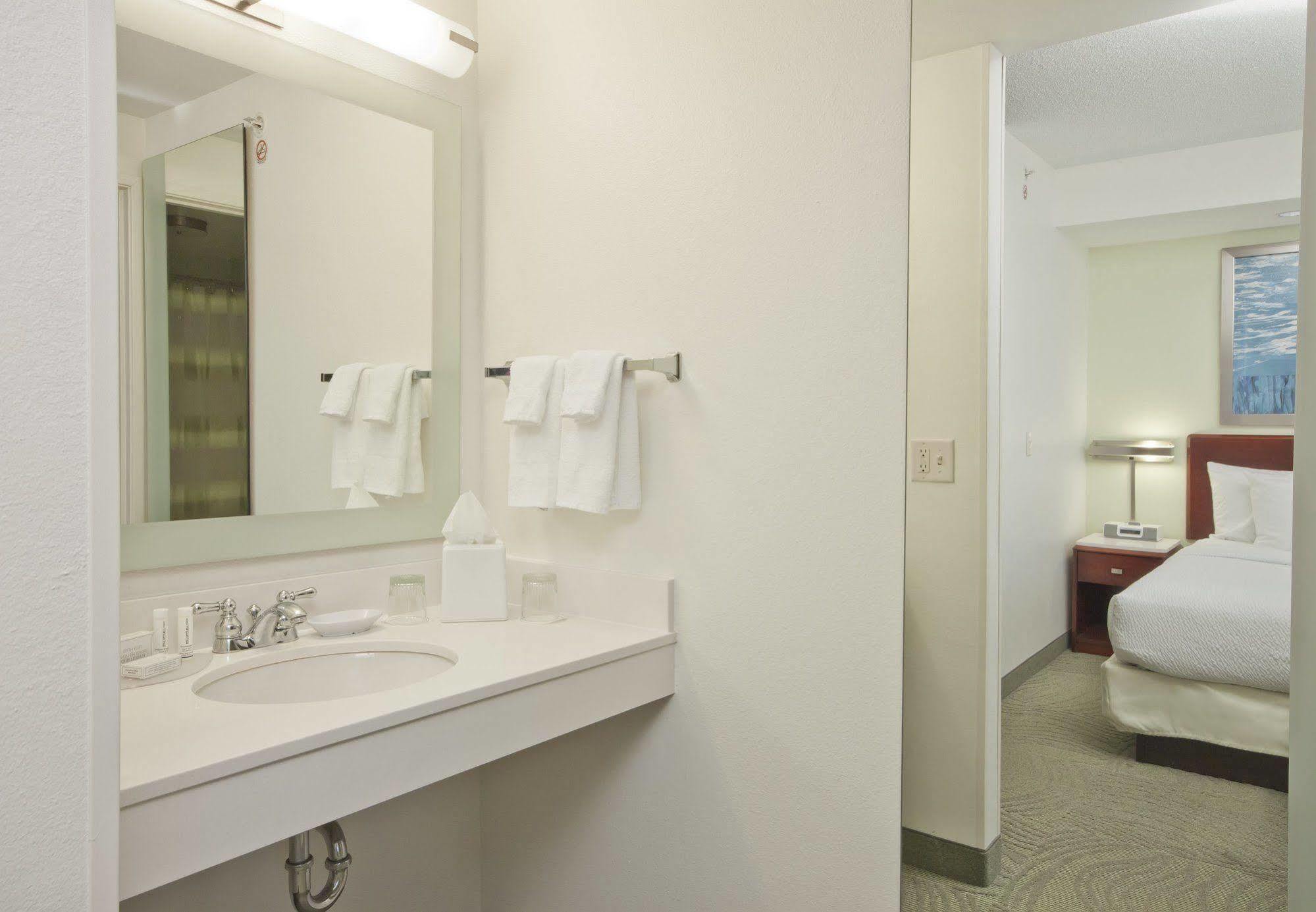 Springhill Grand Rapids North Hotel Walker