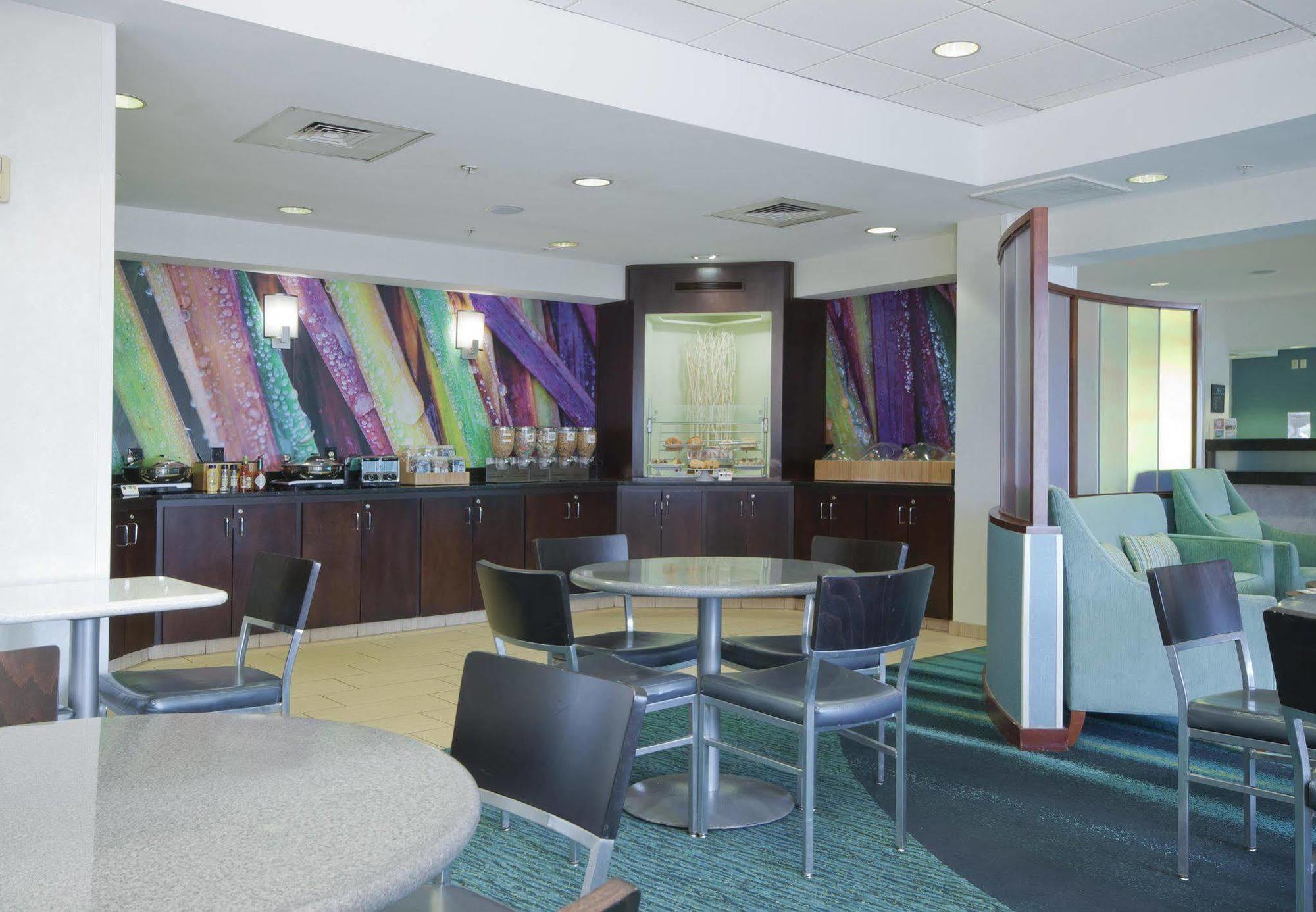 Springhill Grand Rapids North Hotel